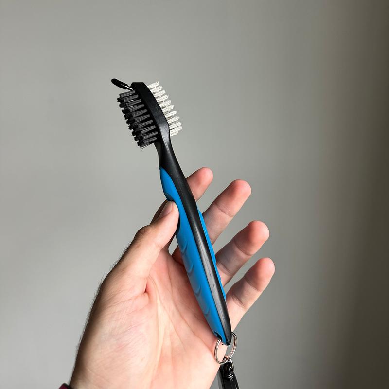 Dual-Sided Golf Club Cleaning Brush