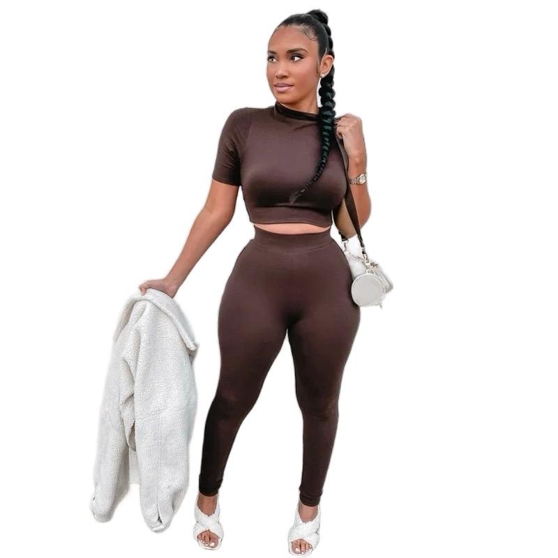 2 piece women’s crop top tracksuit set Brown Grey white and black!