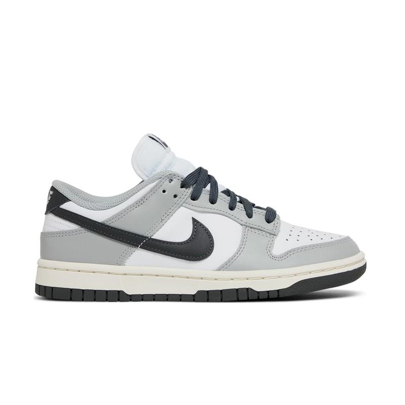 Pre-owned NIKE Dunk Low Light Smoke Grey (Women's) DD1503 117