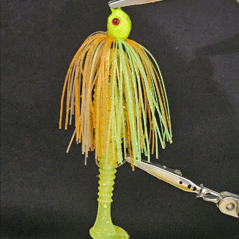 Swimbait Swing Tail Jig with 5 trailers